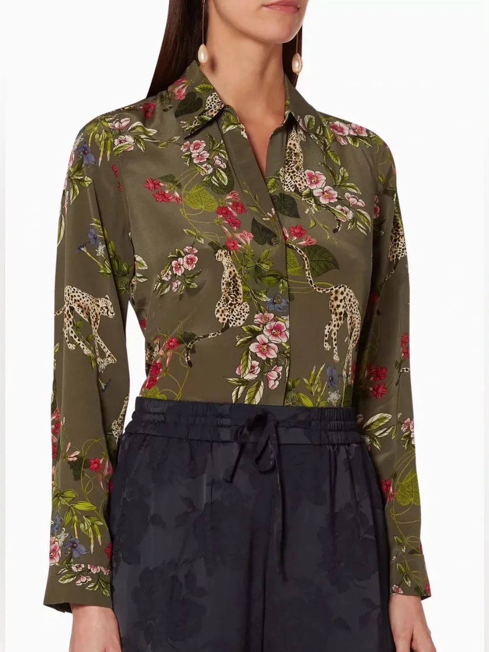 L'AGENCE Nina Jungle Print 100% Silk Button-Down Blouse - Size Small - Picture 4 of 10